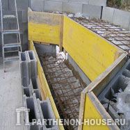 Строительство бетонного бассейна. Опалубка для ступенек.